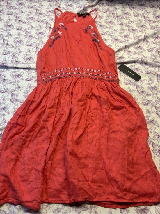 Lulus Dresses & Skirts - ⚛️NWT Lulu's Coral Embroidered Dress